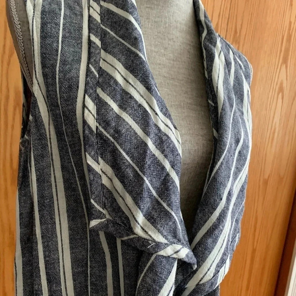 Chaus Women’s Anorak Striped Linen Vest - Picture 4 of 12